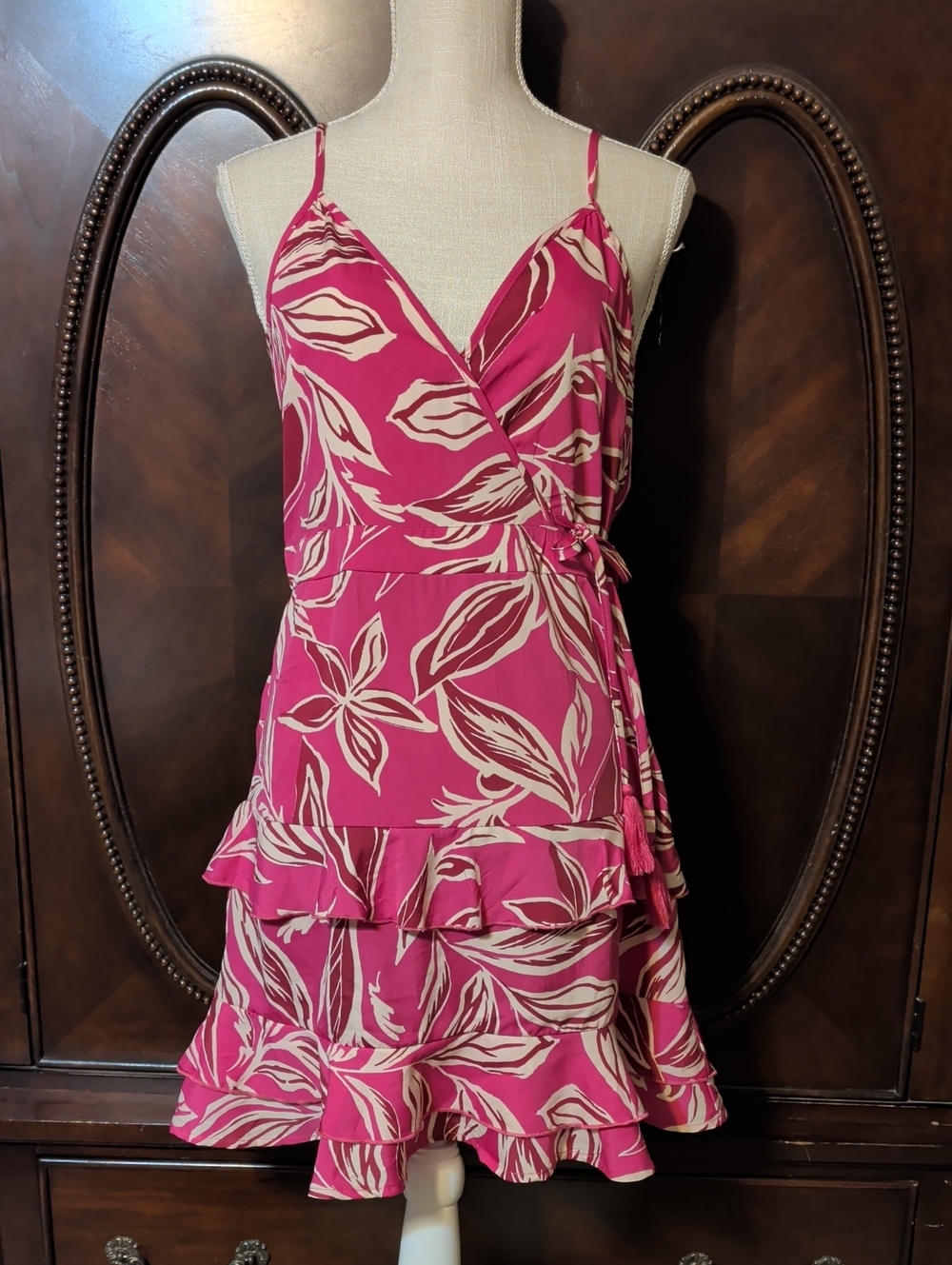 Ladies Sz. L Band Of The Free Boho Tropical Leaf Wrap Style Tiered Ruffle Dress